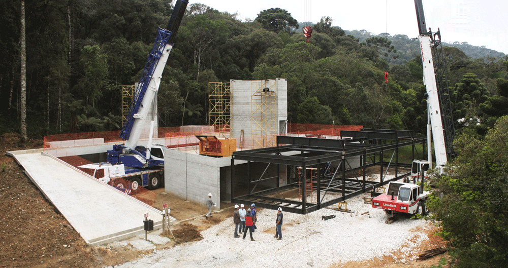 Construcci&oacute;n de villas de acero.