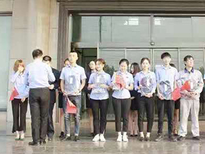 Yumisteel actividades para celebrar el 70 aniversario de China