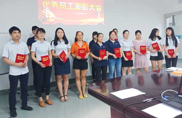 Los maestros-d&iacute;a-Yumisteel-002